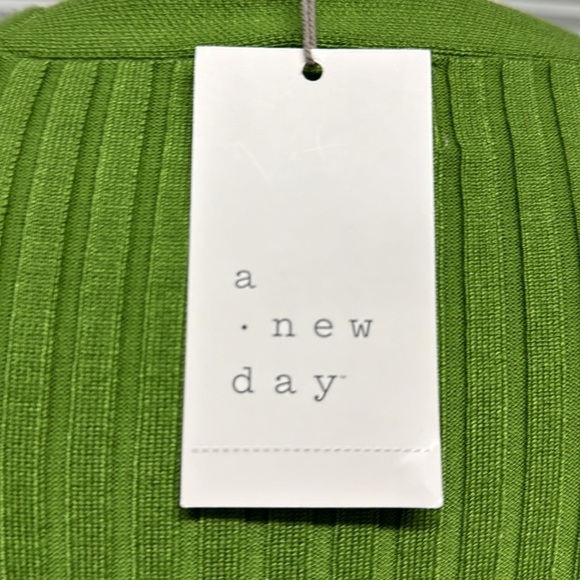 A New Day NWT Green V-Neck Long Sleeve Ribbed Stretchy Sweater Midi Dress - Picture 7 of 13